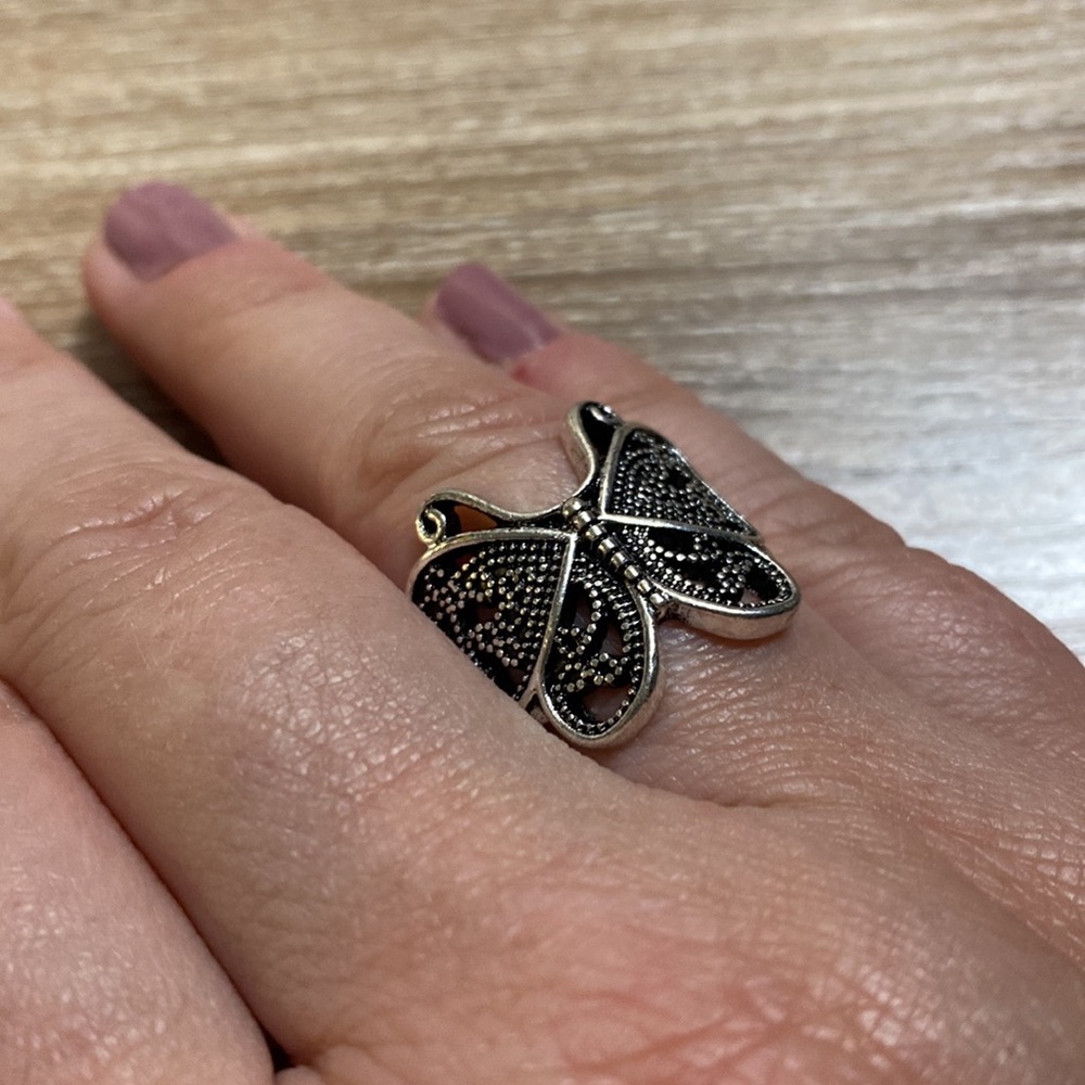 NEW Boho Butterfly Ring - Picture 3 of 8